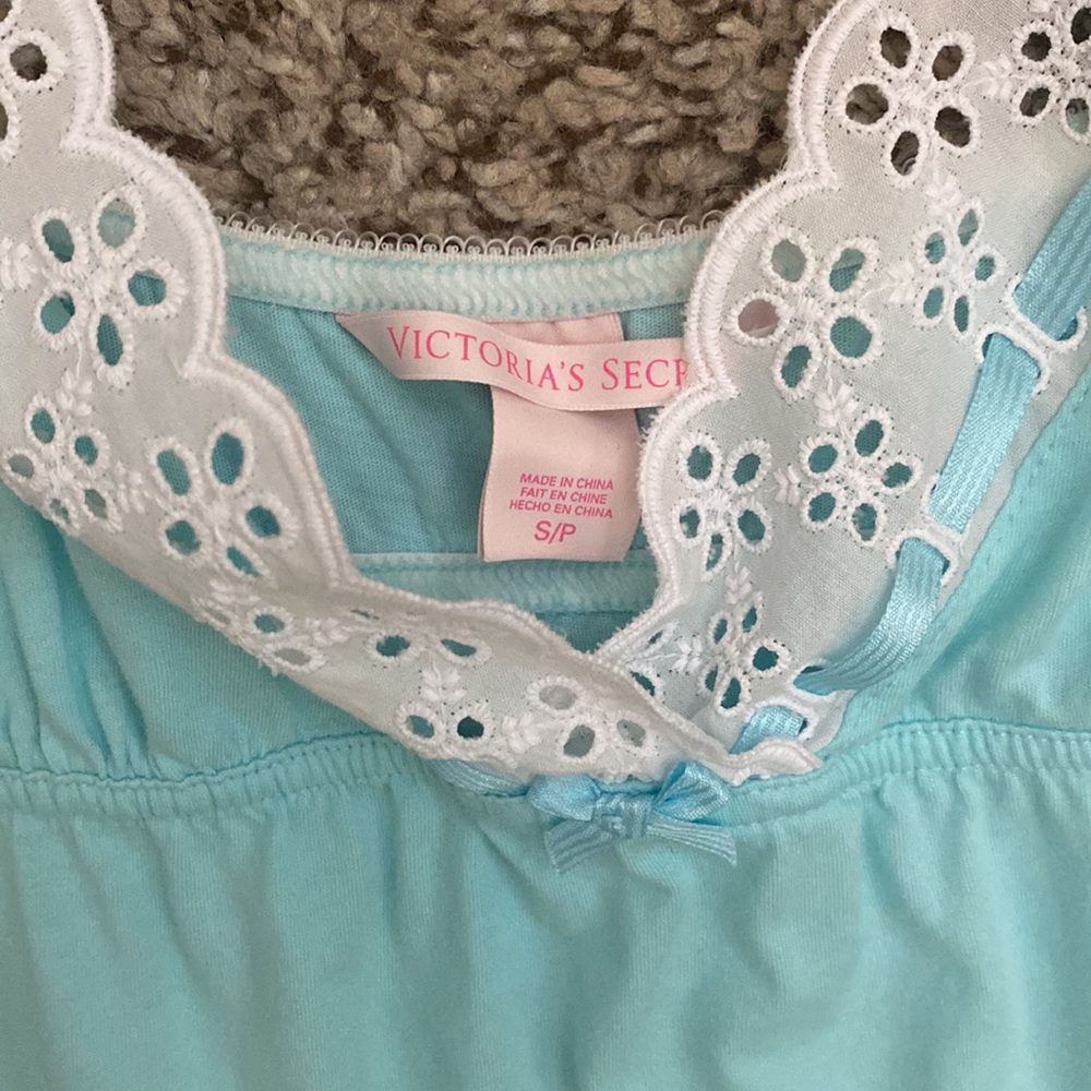 NWOT Victoria’s Secret Eyelet Lace Cotton Slip - Picture 8 of 13